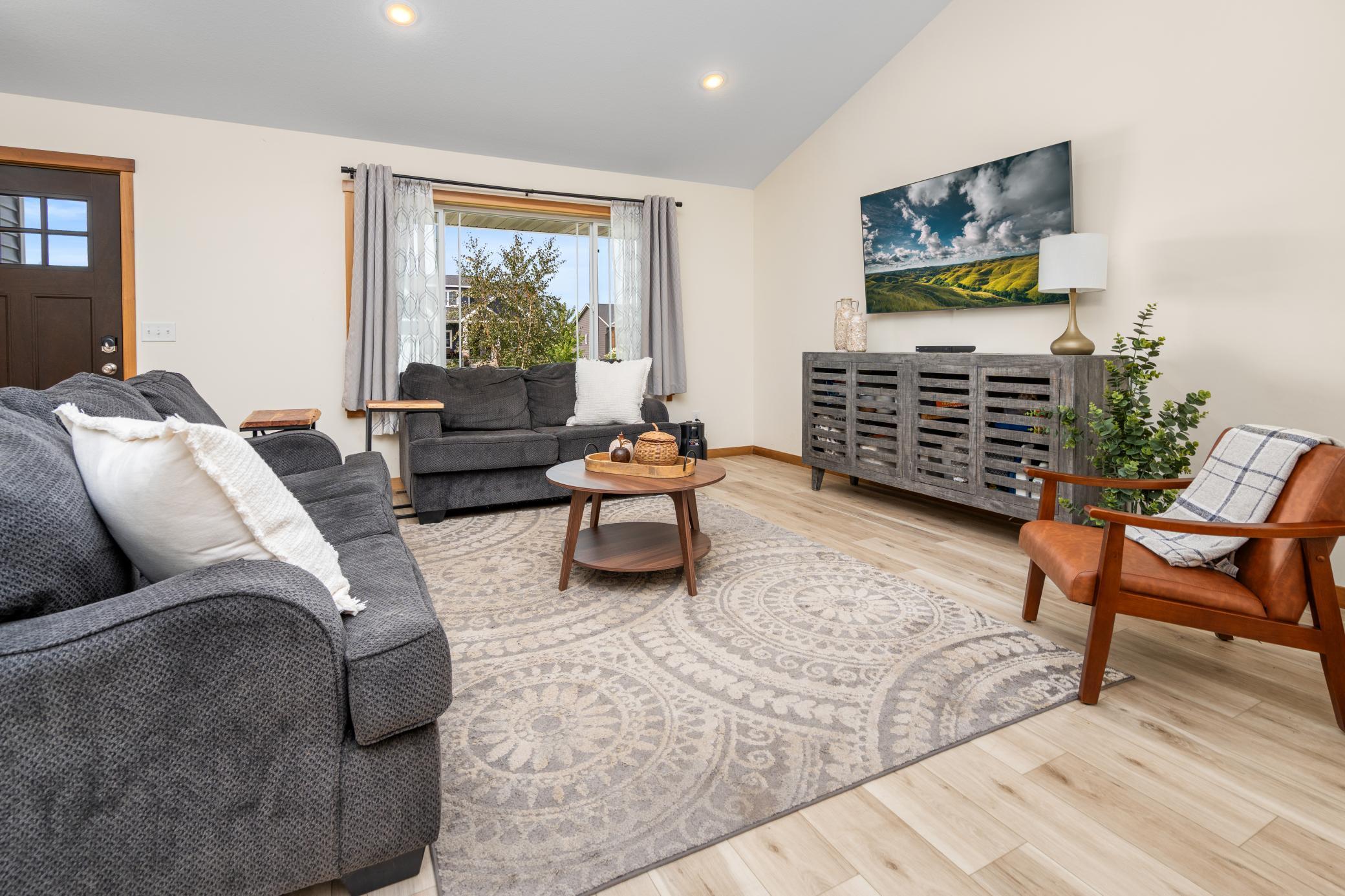 20260809_1312_KilldeerAve_Sartell_Interior_2.jpg