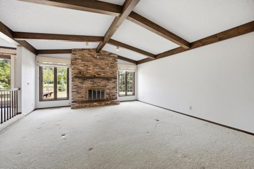 120 Prairiewood Drive S, Fargo, ND 58103