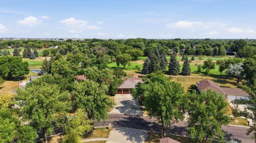 120 Prairiewood Drive S, Fargo, ND 58103