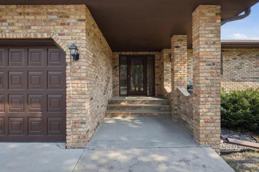 120 Prairiewood Drive S, Fargo, ND 58103