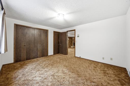 120 Prairiewood Drive S, Fargo, ND 58103