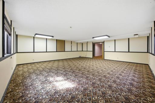 120 Prairiewood Drive S, Fargo, ND 58103