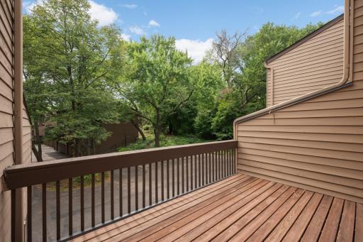 365 W Eagle Lake Drive, Maple Grove, MN 55369