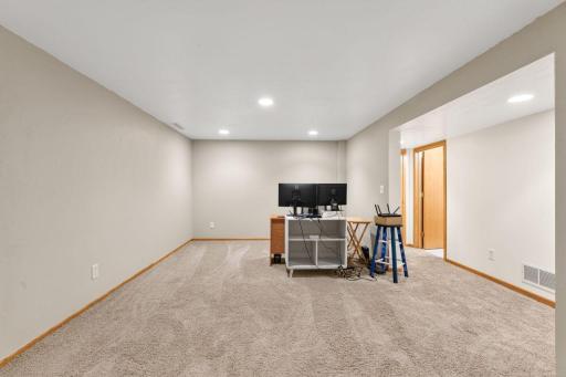 1004 14th Avenue NE, Rochester, MN 55906