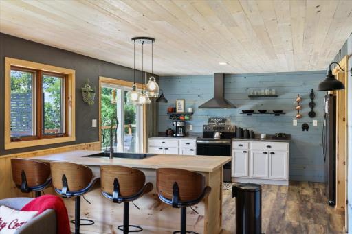 1756 Grant Mcmahan Boulevard, Ely, MN 55731