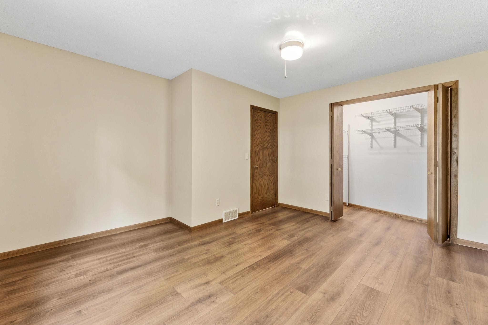 28957-LindenAve-19.jpg