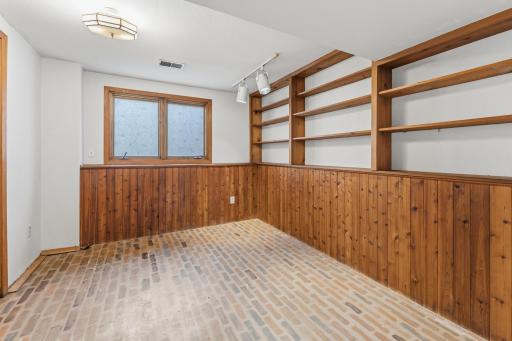 28957 Linden Avenue, Lindstrom, MN 55045