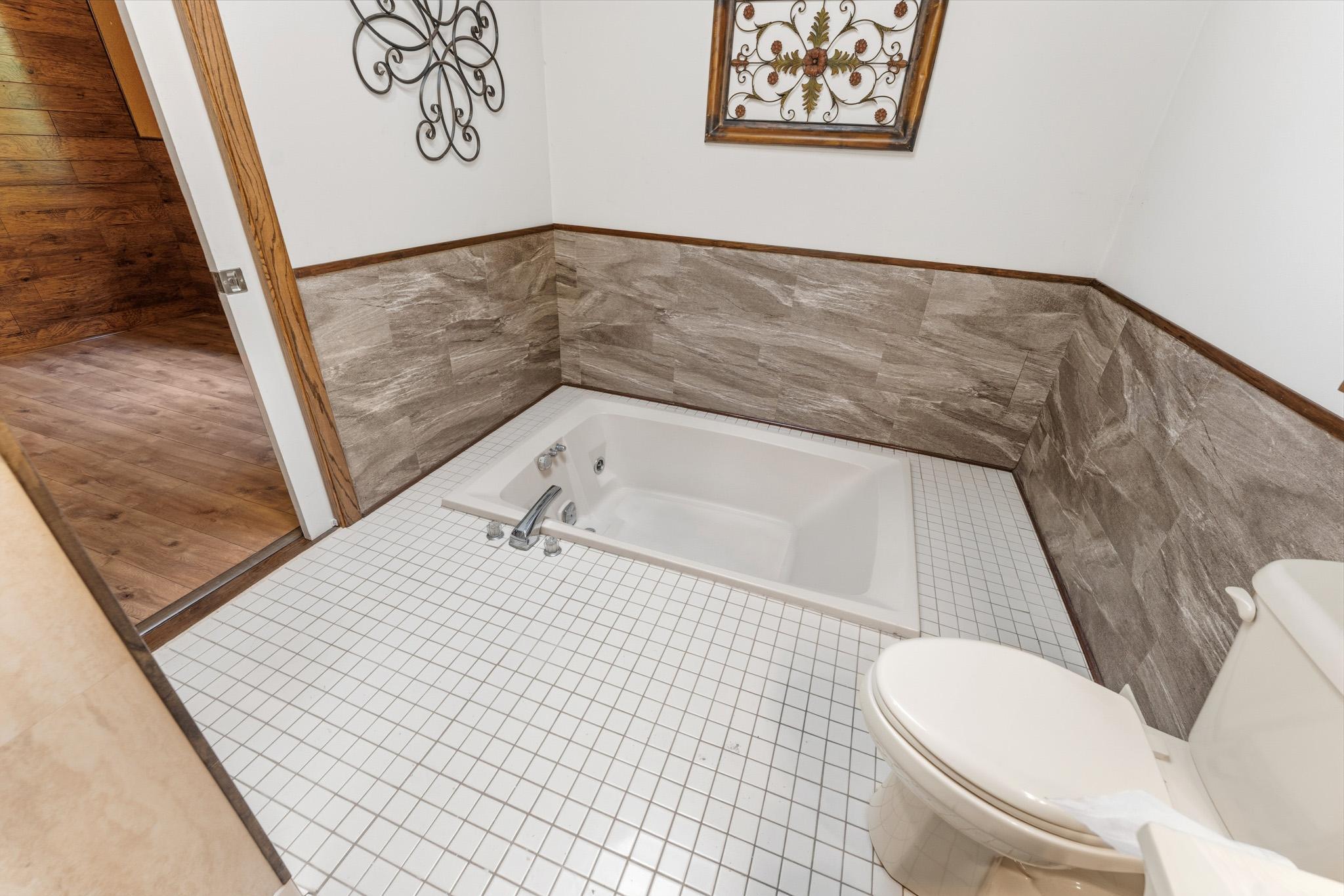28957-LindenAve-25.jpg