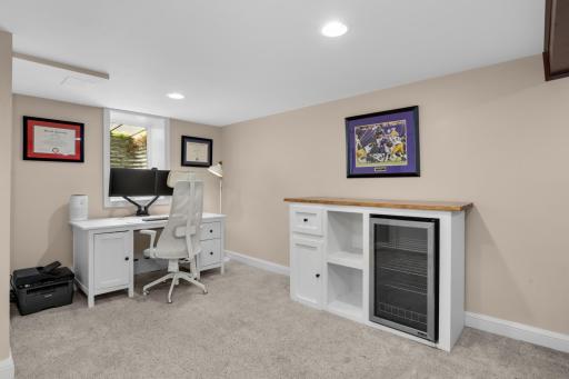 2194 Stanford Avenue, Saint Paul, MN 55105