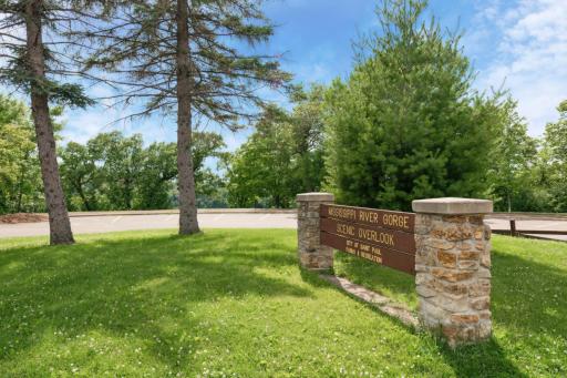 2194 Stanford Avenue, Saint Paul, MN 55105
