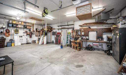Heated Garage/Shop