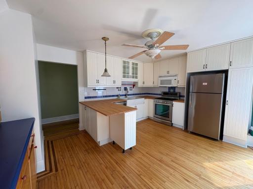 1604 Elliot Avenue, Minneapolis, MN 55404