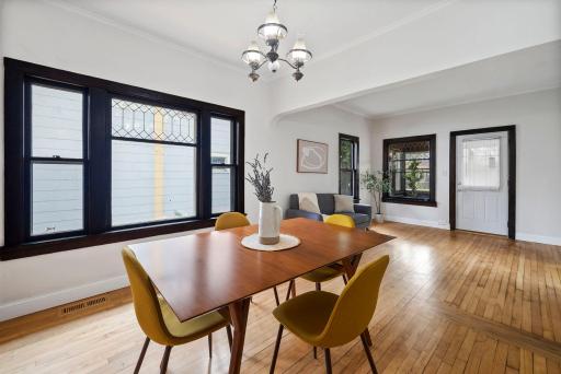 Dining/Living w/leaded glass window