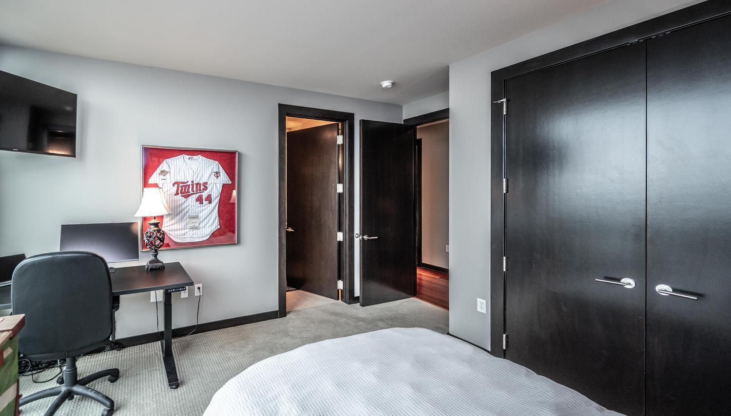 028-039-Bedroom En suite-1500x856.jpg