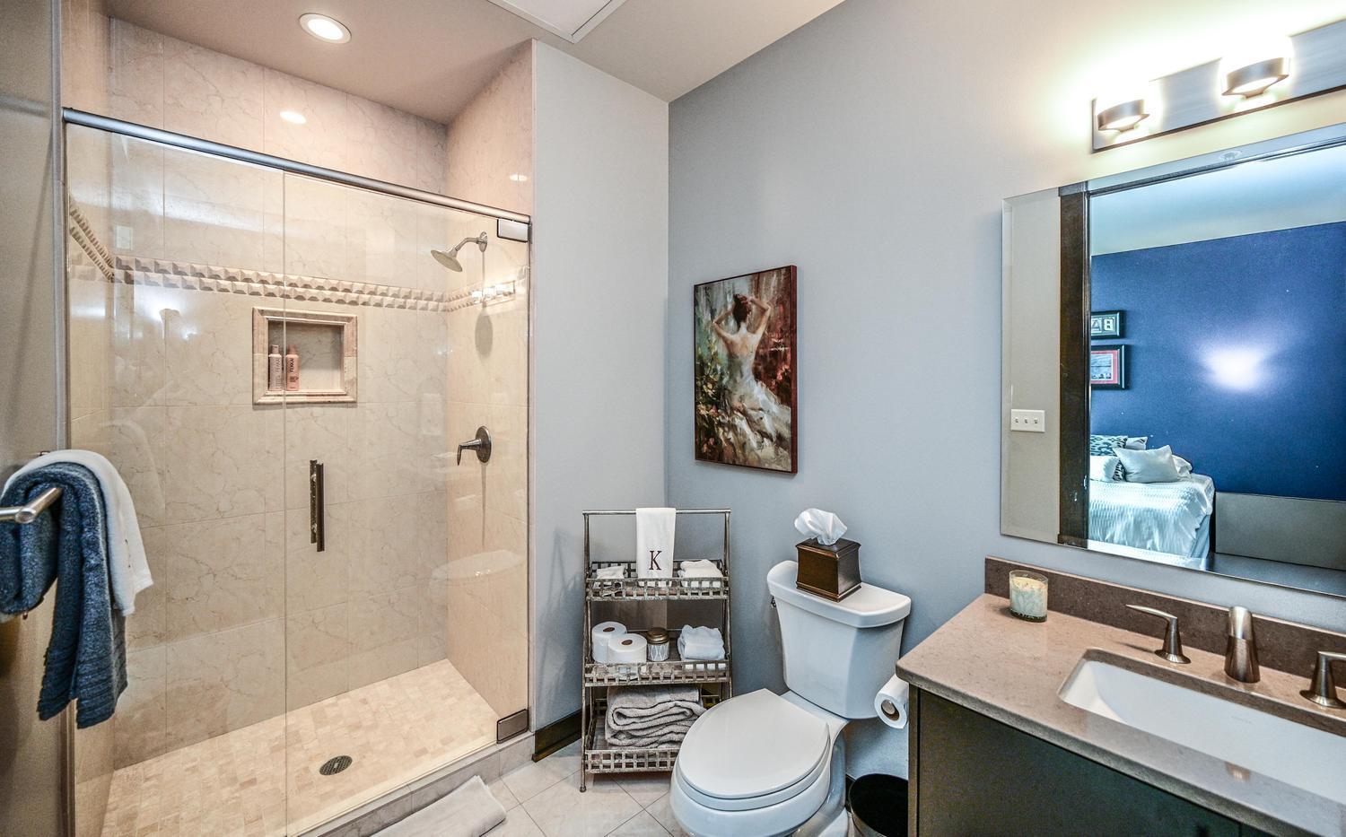 029-035-Bathroom-1500x933.jpg