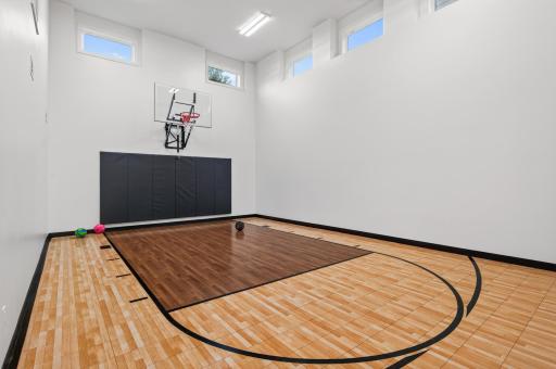 Indoor sports court offers year-round fun for the whole family; shoot hoops, practice your swing, or stay active without ever facing the Minnesota cold.