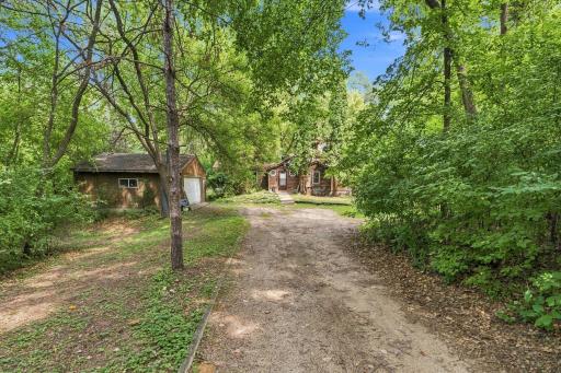 Front Driveway & Garage