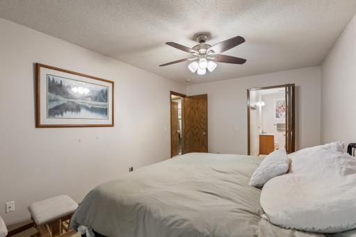 14210 44th Place N, 1, Plymouth, MN 55446