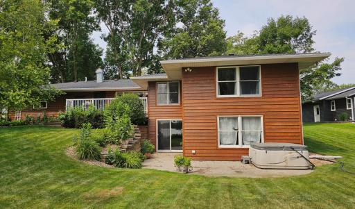 1909 Country Club Drive NE, Willmar, MN 56201