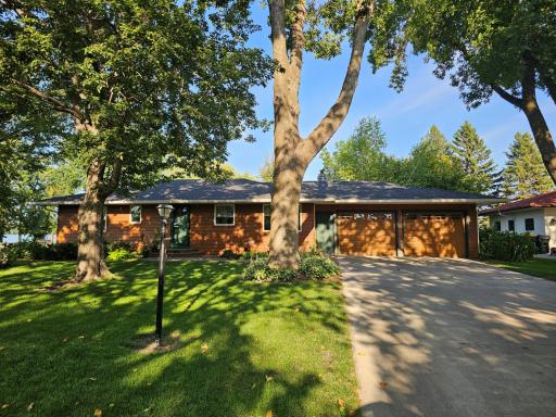 1909 Country Club Drive NE, Willmar, MN 56201
