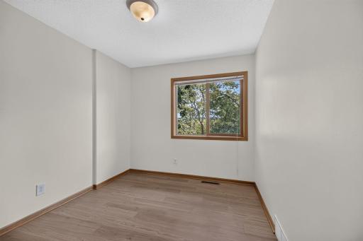 6463 Delilah Avenue, Inver Grove Heights, MN 55076