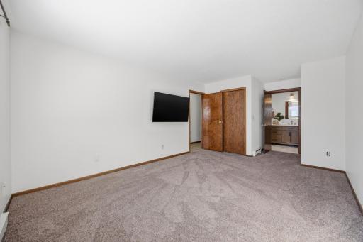 2440 15 Street S, Unit B104, Fargo, ND 58103