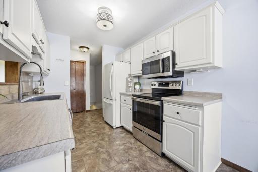2440 15 Street S, Unit B104, Fargo, ND 58103