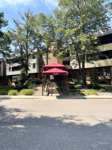 7500 Cahill Road, 311C, Edina, MN 55439