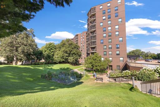6615 Lake Shore Dr S, #115, Richfield-07.jpg