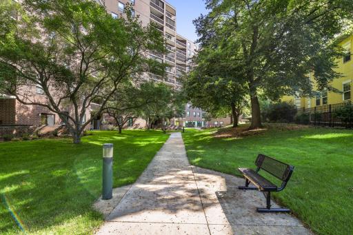6615 Lake Shore Dr S, #115, Richfield-09.jpg