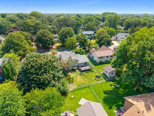 A quiet, established neighborhood near parks and trails, it also offers easy access to major roads, making everyday commuting simple.