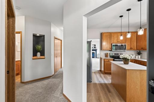 6801 24th Street N, Oakdale, MN 55128