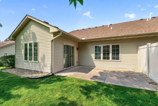 6801 24th Street N, Oakdale, MN 55128