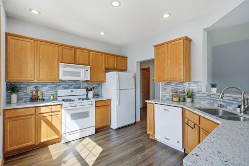 15130 Dutchman Way, Saint Paul, MN 55124
