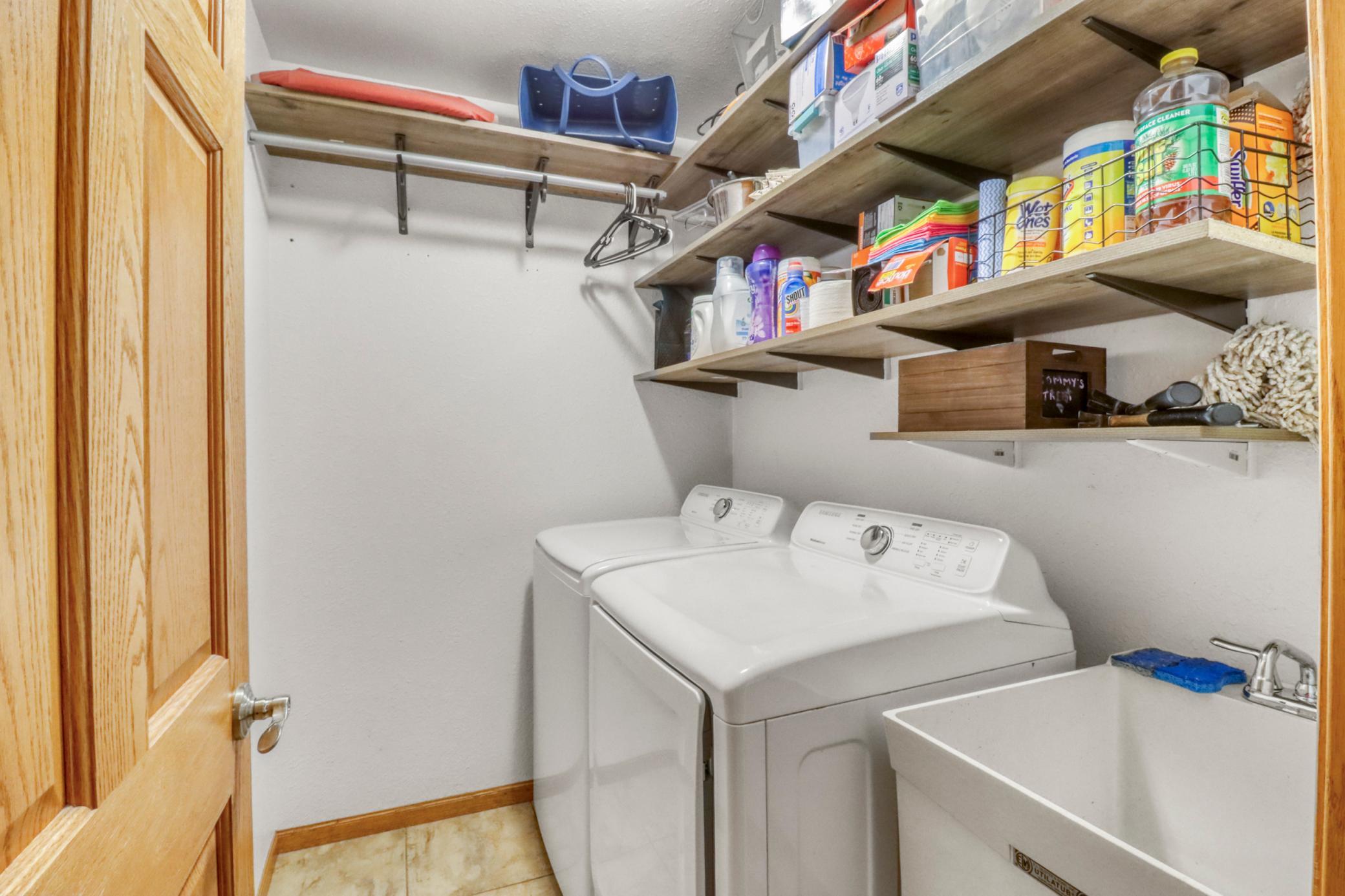 Main floor Laundry1_1.JPG