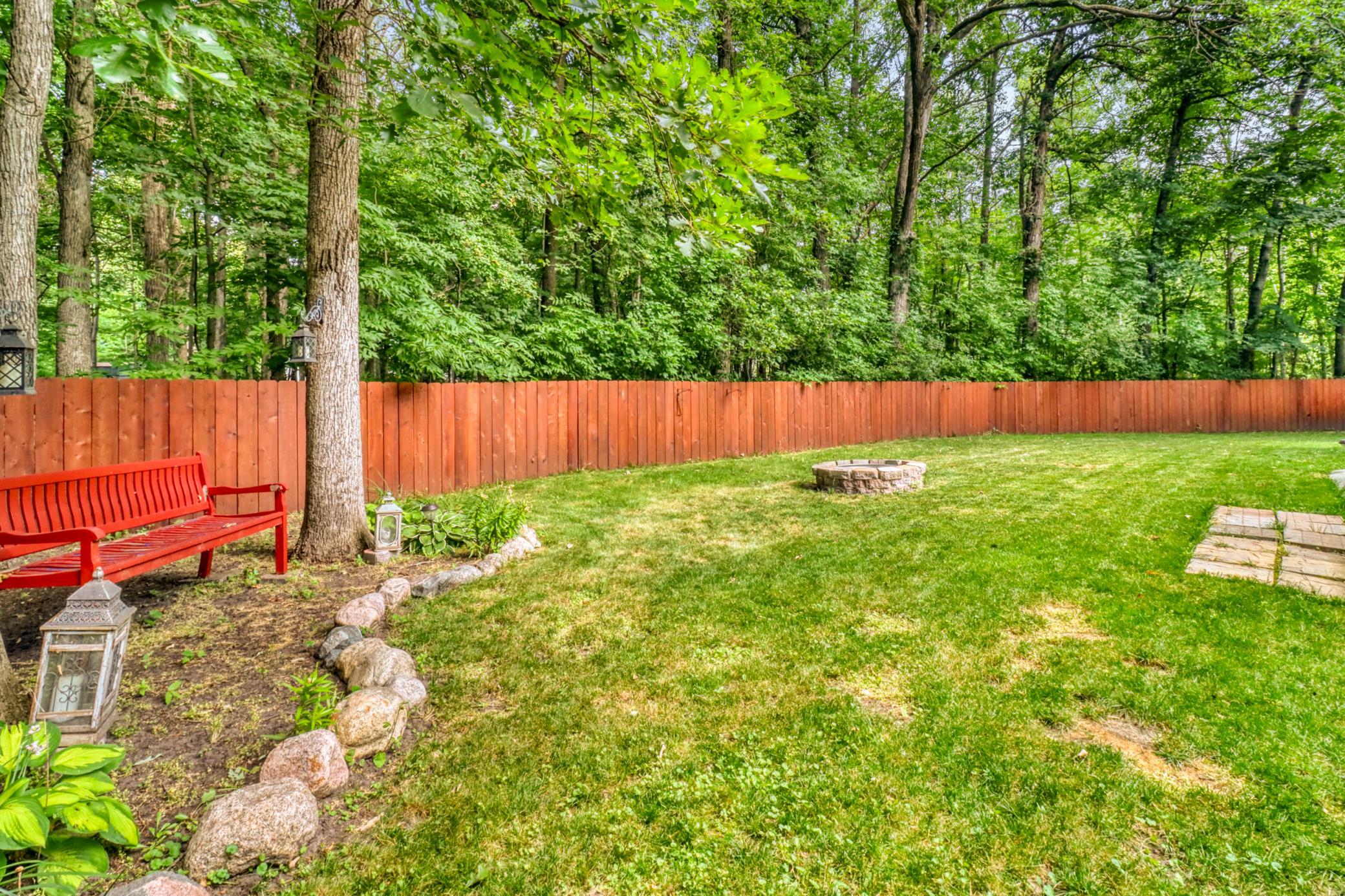 Backyard1_0.JPG