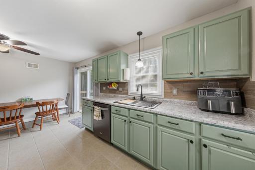 718 5th Street SE, Waseca, MN 56093