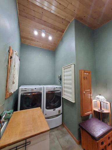 Laundry Room Main Floor