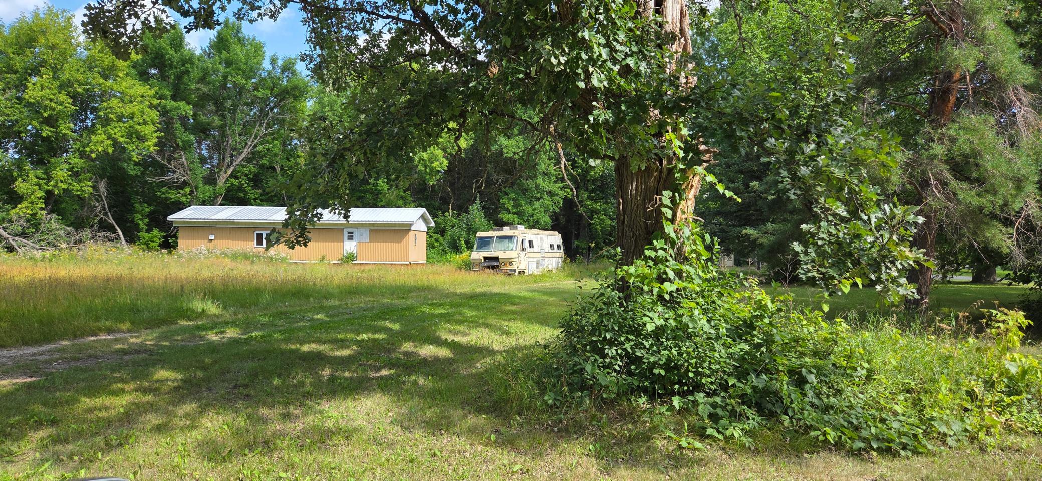 lot 1 camper and trailer.jpg