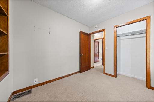 207 7th Street N, Waverly, MN 55390