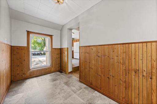 207 7th Street N, Waverly, MN 55390