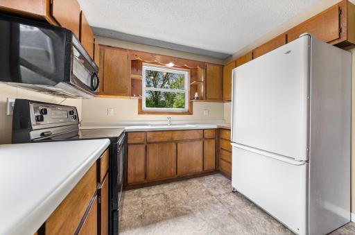 207 7th Street N, Waverly, MN 55390