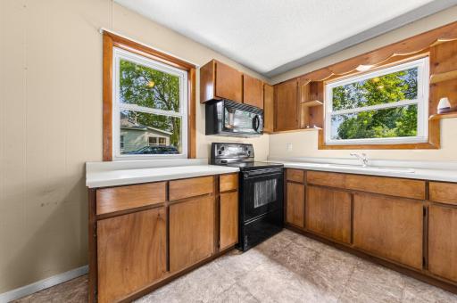 207 7th Street N, Waverly, MN 55390