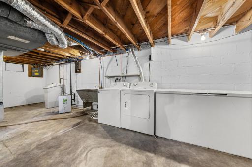 207 7th Street N, Waverly, MN 55390