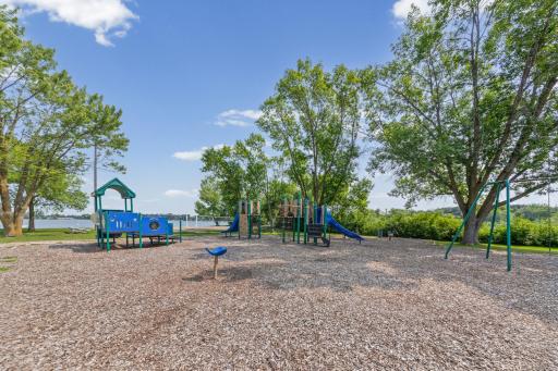 207 7th Street N, Waverly, MN 55390
