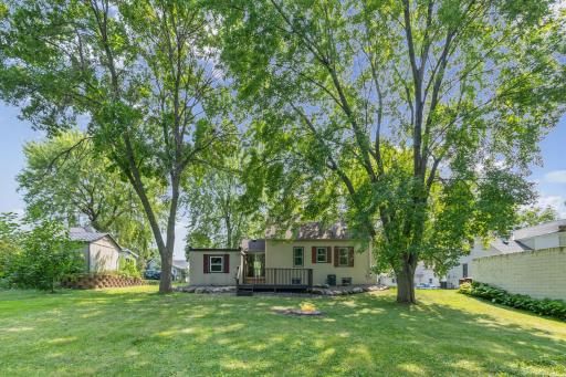 207 7th Street N, Waverly, MN 55390