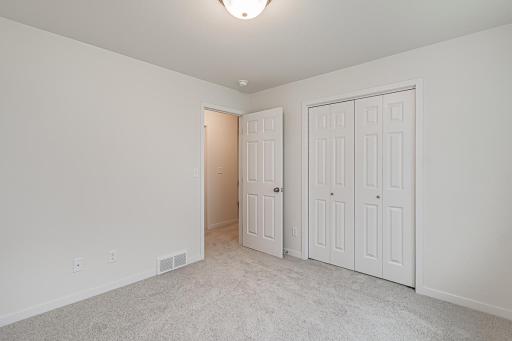 7004 32nd St S, Fargo, ND 58103