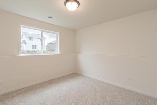 7004 32nd St S, Fargo, ND 58103
