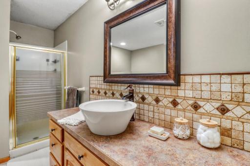 Primary Bathroom1_5.JPG