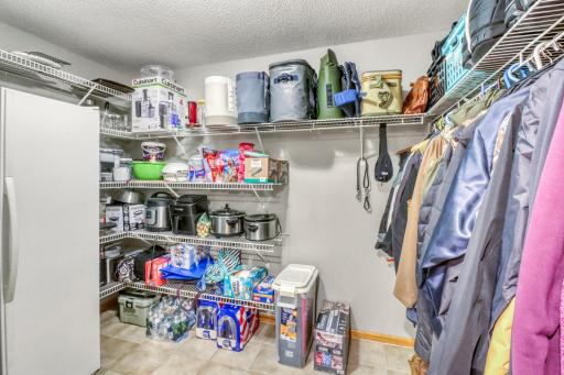 Mudroom1_1.JPG